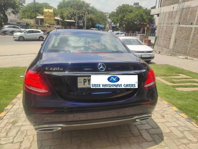 https://images10.gaadi.com/usedcar_image/4593354/original/processed_2b3f07e9c5f70447d3f87a5a9f529e90.jpg?imwidth=6402