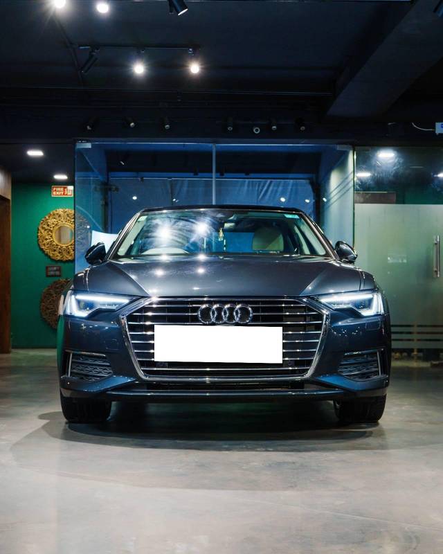 https://images10.gaadi.com/usedcar_image/4593372/original/processed_d05453eb2905102dc29c467b78c74d50.jpeg?imwidth=6400