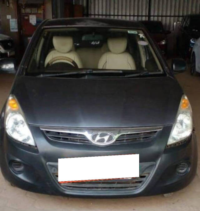 https://images10.gaadi.com/usedcar_image/4593386/original/processed_2597dbfa73269553ec36cf9ccbd40acc.png?imwidth=6400