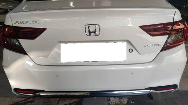https://images10.gaadi.com/usedcar_image/4593395/original/processed_670c1bf6-8a89-4a60-bb5f-bee85375f78b.jpg?imwidth=6401