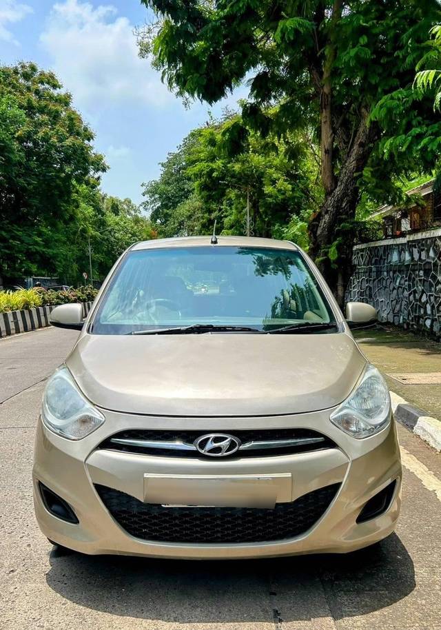 https://images10.gaadi.com/usedcar_image/4593454/original/processed_c339baa7ad5b84a61464e45402d3c1e9.jpeg?imwidth=6400