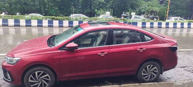 https://images10.gaadi.com/usedcar_image/4593461/original/processed_320093d5-ffd3-479d-b5f5-c8744bc168da.jpeg?imwidth=6402