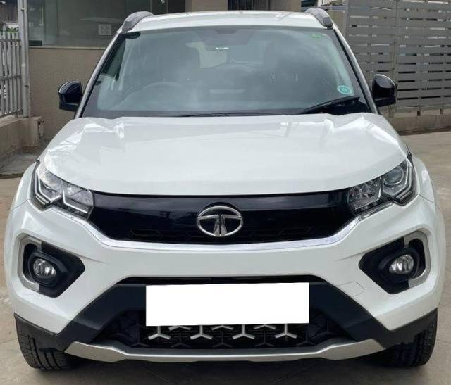 https://images10.gaadi.com/usedcar_image/4593478/original/processed_25a40d6a1e82108f70a326833c7ef183.jpeg?imwidth=6400