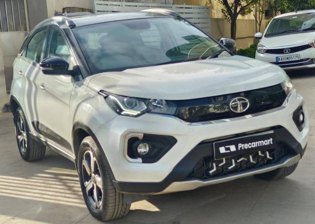 https://images10.gaadi.com/usedcar_image/4593478/original/processed_e5123ffdcb533cfb3ca08cc72cdf5841.jpeg?imwidth=6400