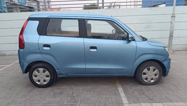 https://images10.gaadi.com/usedcar_image/4593481/original/processed_fc446e88072b63af519e1d8db711c2b4.jpeg?imwidth=6401