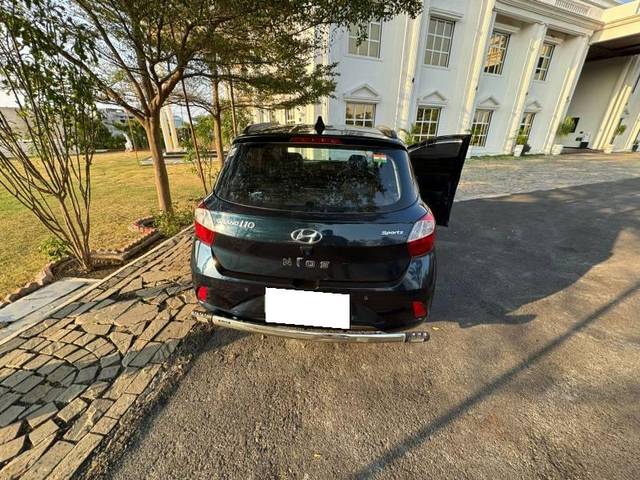 https://images10.gaadi.com/usedcar_image/4593489/original/processed_6df3b38c-6898-468b-8d60-322dd3144eff.jpg?imwidth=6401