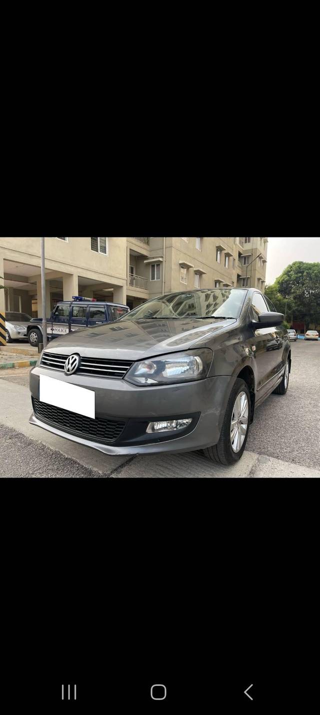 https://images10.gaadi.com/usedcar_image/4593490/original/processed_ce1e4d4567f5669a73f37654a9b5a325.jpg?imwidth=6400