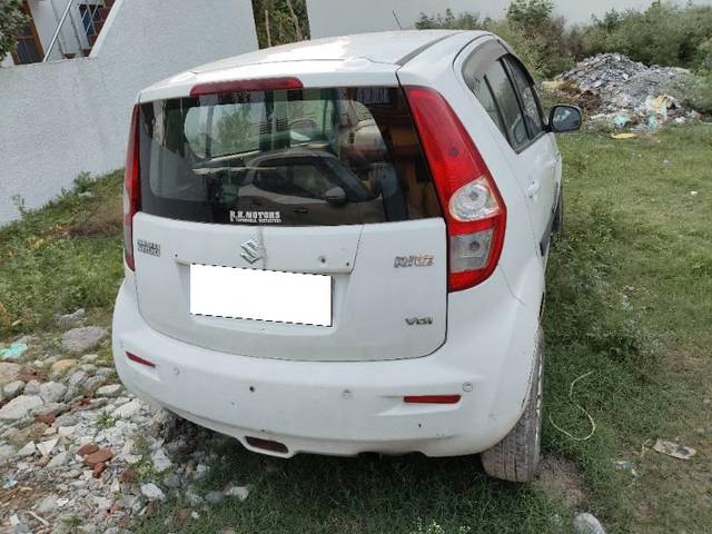 https://images10.gaadi.com/usedcar_image/4593496/original/processed_3cdd4b37-8c80-44b5-b1d2-8f7c9d218bd0.jpg?imwidth=6401