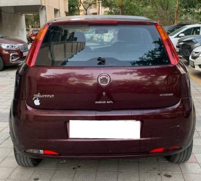 https://images10.gaadi.com/usedcar_image/4593506/original/processed_9f2c92b8-4c25-4650-b8c5-81ab095bc927.jpeg?imwidth=6402
