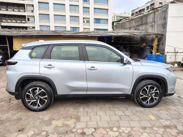 https://images10.gaadi.com/usedcar_image/4593508/original/processed_73948319f371e114bf27980a6473a651.jpeg?imwidth=6401