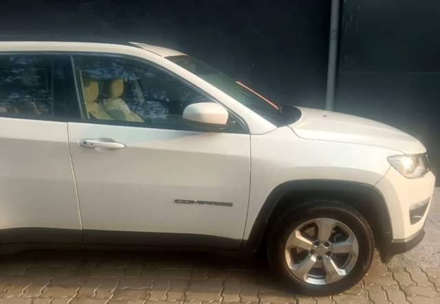 https://images10.gaadi.com/usedcar_image/4593509/original/processed_ff7975c4-e6ac-468d-9d8d-340a03fcbf08.jpg?imwidth=6401