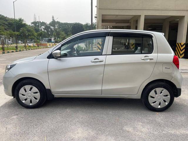 https://images10.gaadi.com/usedcar_image/4593510/original/processed_264c9b4bfd2339ee508a2152aa992972.jpg?imwidth=6402