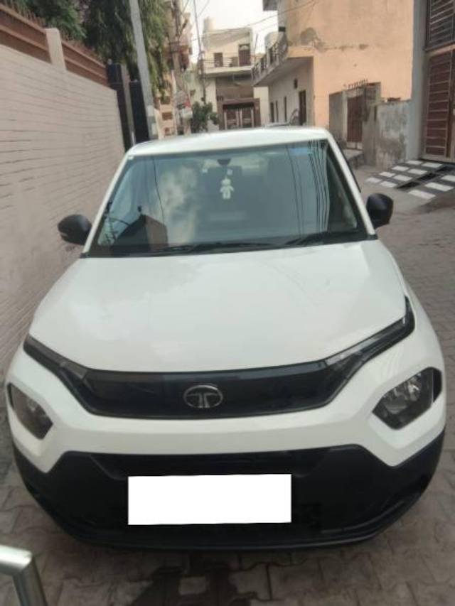 https://images10.gaadi.com/usedcar_image/4593513/original/processed_459ead92-f868-4388-b31c-a6c70d5659da.jpg?imwidth=6402