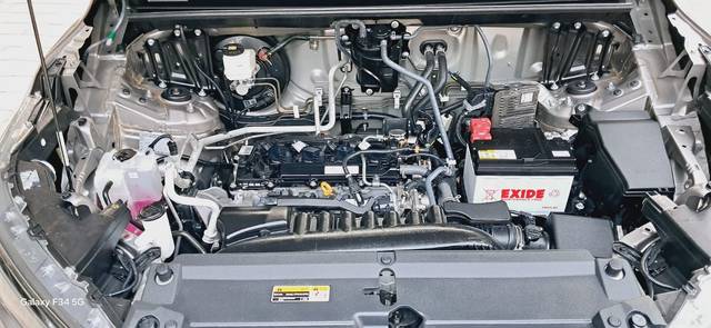 https://images10.gaadi.com/usedcar_image/4593532/original/a65da0f7aea4dc2df619689a097d5e4c.jpg?imwidth=6402