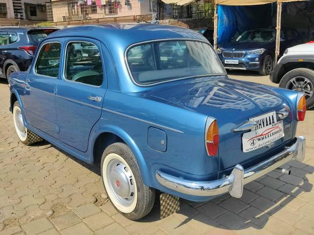 https://images10.gaadi.com/usedcar_image/4593536/original/processed_d146c9de30f1e9252d1a7ca1b3ea6989.jpeg?imwidth=6400
