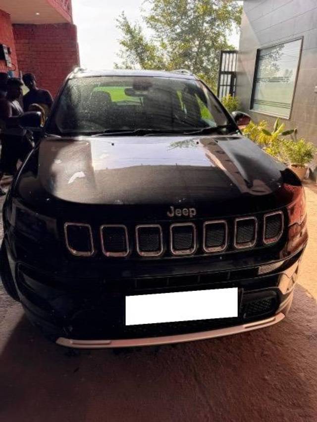 https://images10.gaadi.com/usedcar_image/4593538/original/processed_f106392b-312a-4099-b537-ff73258a5937.jpeg?imwidth=6400