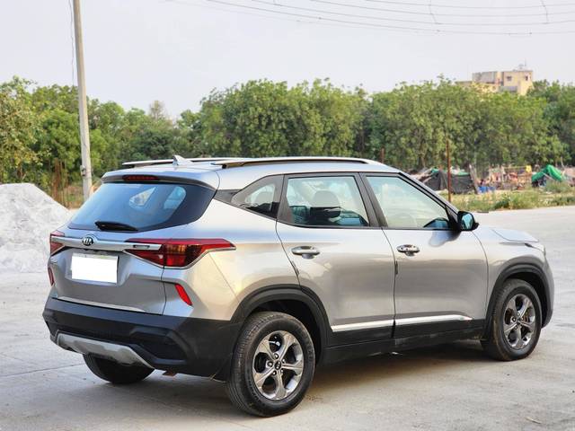 https://images10.gaadi.com/usedcar_image/4593543/original/processed_a03bef31299648423c0ab98e05ce65b8.jpg?imwidth=6402