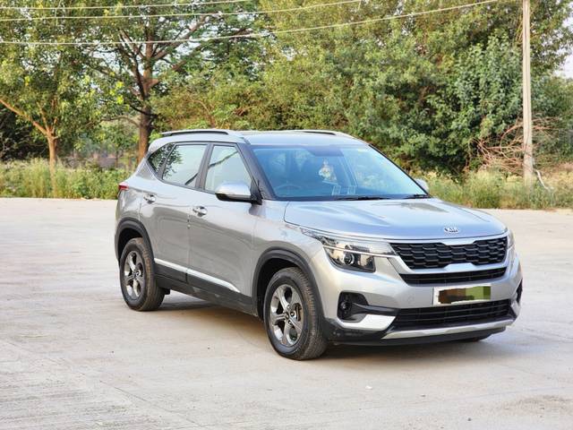 https://images10.gaadi.com/usedcar_image/4593543/original/processed_f70bd8053e4ae5491c1c2340b8c1617e.jpg?imwidth=6400