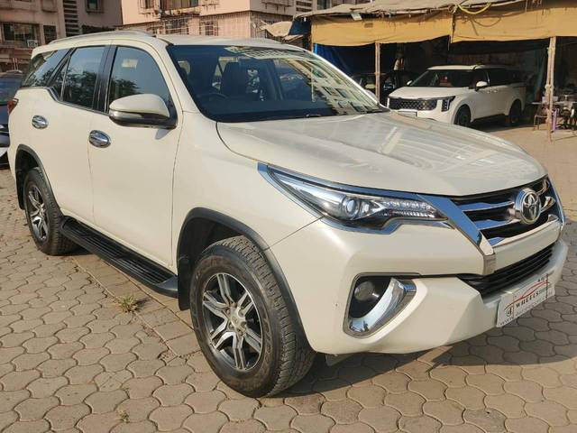 https://images10.gaadi.com/usedcar_image/4593548/original/processed_8b0c746e3fd382b85f8a39cd0e8491c3.jpeg?imwidth=6400