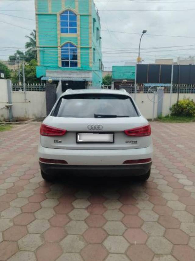 https://images10.gaadi.com/usedcar_image/4593555/original/processed_03acdf6b-e4b7-44a8-967b-78b9ad1d4a31.jpg?imwidth=6401