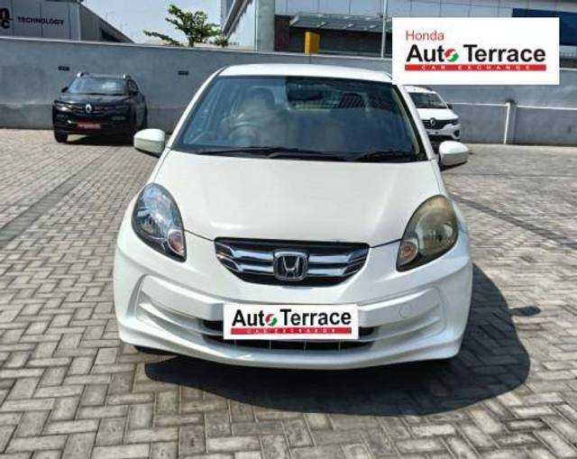 https://images10.gaadi.com/usedcar_image/4593574/original/c9aa20388a5a51670eea4f5a620de4e9.jpeg?imwidth=6400
