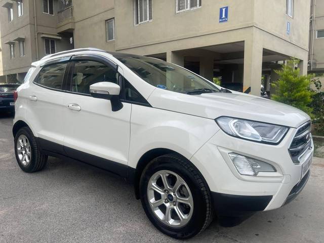 https://images10.gaadi.com/usedcar_image/4593601/original/processed_d305986c5629e94a100131f1a6fe4f04.jpg?imwidth=6400