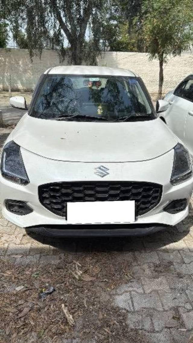 https://images10.gaadi.com/usedcar_image/4593615/original/processed_4282ba88-f896-471a-a71b-895bc7404e6a.jpeg?imwidth=6400