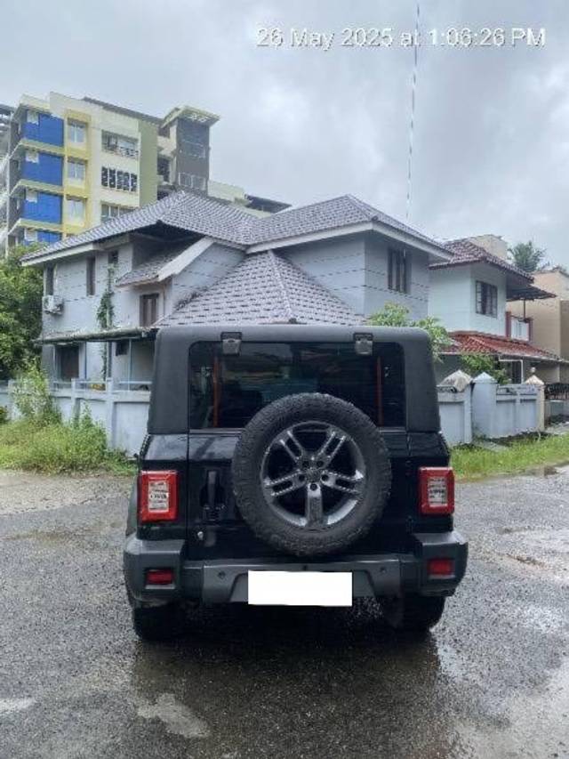 https://images10.gaadi.com/usedcar_image/4593620/original/processed_c3c204d7-73f2-44fd-a068-d66df854a3c3.jpeg?imwidth=6402