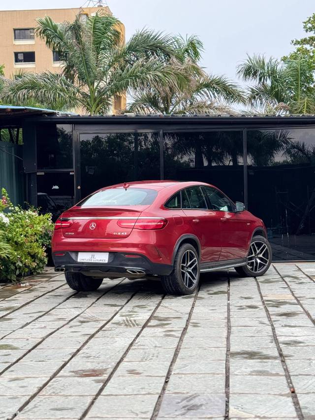 https://images10.gaadi.com/usedcar_image/4593621/original/processed_20240b67ea62044be741c5f5e14df8e0.jpg?imwidth=6401