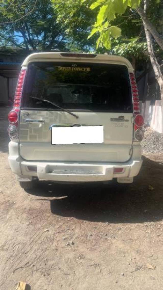 https://images10.gaadi.com/usedcar_image/4593624/original/processed_887f602f-008a-4676-b7d8-3dd8dbb0281d.jpg?imwidth=6401