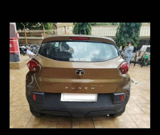 https://images10.gaadi.com/usedcar_image/4593636/original/processed_8bf68d62-66b6-4874-94f6-f9125a50d67c.jpg?imwidth=6401