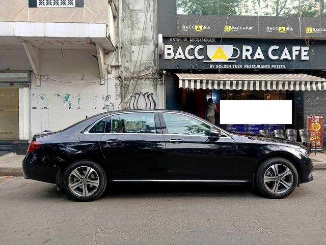 https://images10.gaadi.com/usedcar_image/4593638/original/processed_d488bd7d5e1b2b4b72e9013b198f15b2.jpg?imwidth=6401
