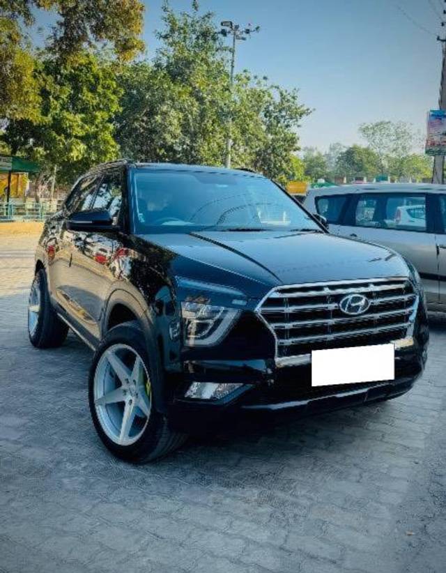 https://images10.gaadi.com/usedcar_image/4593639/original/processed_a85e52c0-cc07-4f41-882d-7f3dd0f589a0.jpeg?imwidth=6400