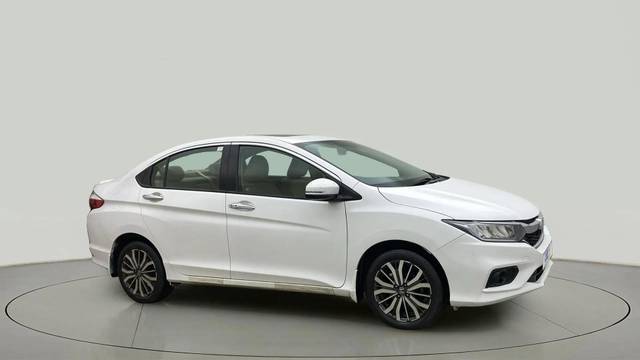 https://images10.gaadi.com/usedcar_image/4593643/original/56f4c5a6aa3b114f73f8e38276caaf6d.jpg?imwidth=6400