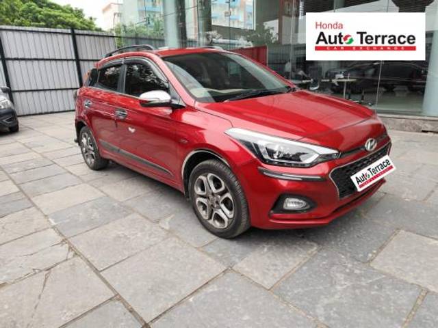 https://images10.gaadi.com/usedcar_image/4593651/original/d48b8eccd1a8ac63e5a7eaf3dcbb7201.jpeg?imwidth=6400