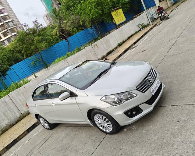 https://images10.gaadi.com/usedcar_image/4593653/original/processed_61a37aab74ad51297e6ad8e1680d6349.jpg?imwidth=6400