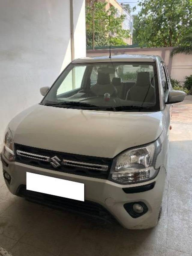 https://images10.gaadi.com/usedcar_image/4593664/original/processed_52b3eff3-2957-4b5e-b540-0393e7a735d0.jpeg?imwidth=6402