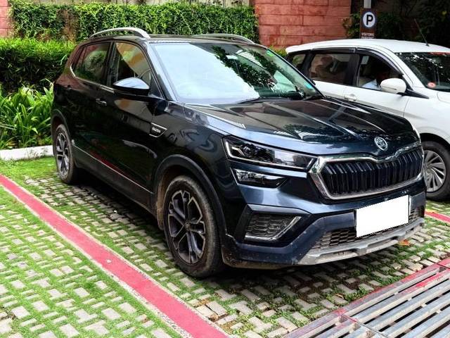 https://images10.gaadi.com/usedcar_image/4593665/original/processed_188b1f73-b723-43a1-b665-6ae99c6619ba.jpeg?imwidth=6400