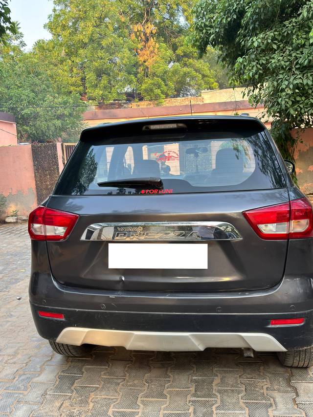 https://images10.gaadi.com/usedcar_image/4593680/original/processed_f510adf9635fc9eed562b2ed632467a5.jpg?imwidth=6401
