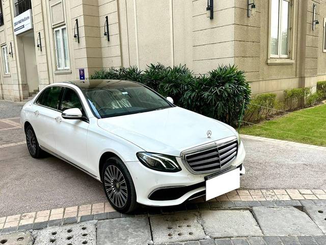 https://images10.gaadi.com/usedcar_image/4593716/original/processed_2ca4ceae6b08de330d9fe369ceea694a.jpg?imwidth=6400