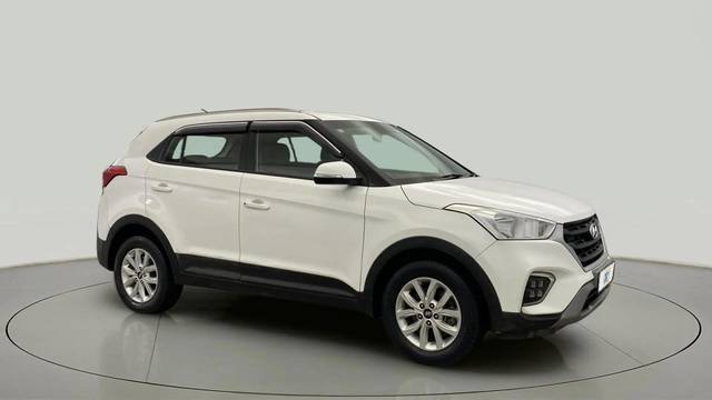 https://images10.gaadi.com/usedcar_image/4593729/original/d29e9087498b00b14f8c08eda3c1aac7.jpg?imwidth=6400