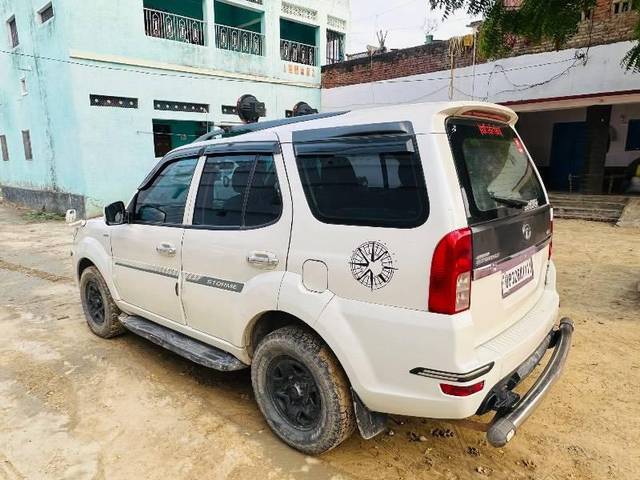 https://images10.gaadi.com/usedcar_image/4593754/original/processed_b5b590dd-72cb-464f-bef4-4ccb002786ee.jpeg?imwidth=6402