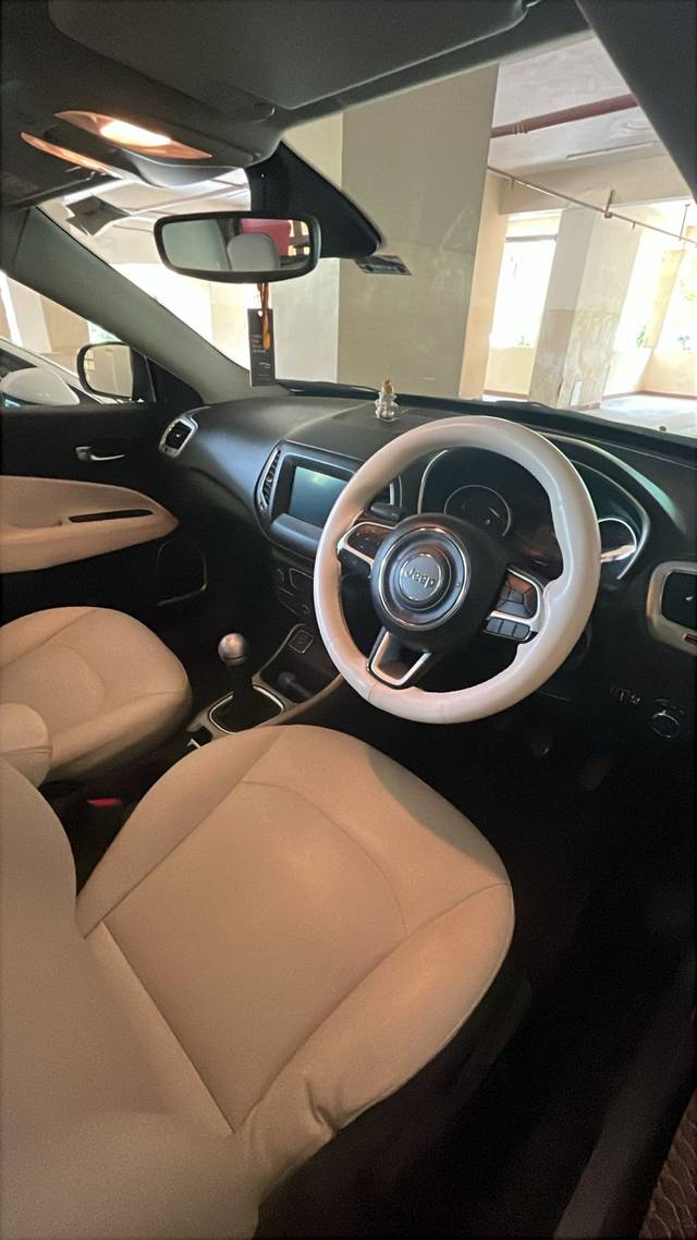https://images10.gaadi.com/usedcar_image/4593809/original/8bf53261-1ae1-48f8-b55a-052ea35742b3.jpg?imwidth=6402