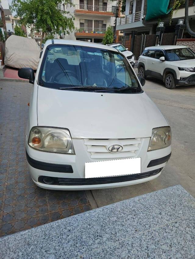 https://images10.gaadi.com/usedcar_image/4593877/original/processed_42b81d6a-59ad-4497-9903-d7ec8913f963.jpg?imwidth=6400