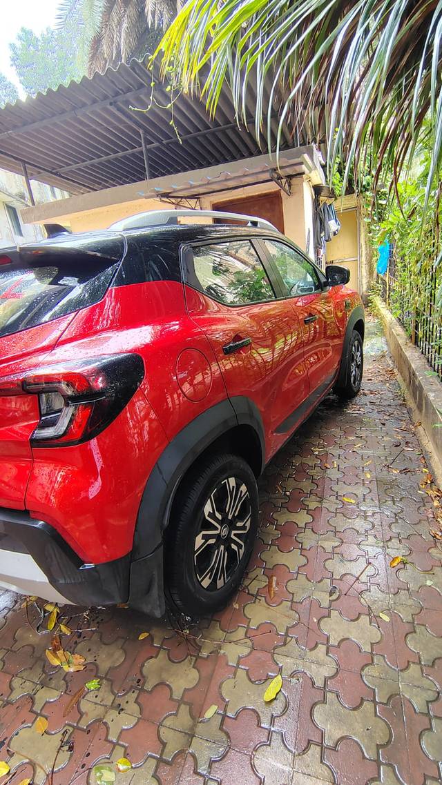 https://images10.gaadi.com/usedcar_image/4593889/original/64fd8a2f8bd954ad64f26a40bc8fdaac.jpg?imwidth=6400