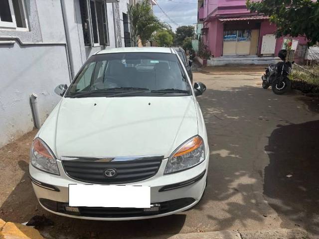 https://images10.gaadi.com/usedcar_image/4593898/original/processed_aa228554-d804-4132-83d5-6cb7c5198b01.jpeg?imwidth=6402