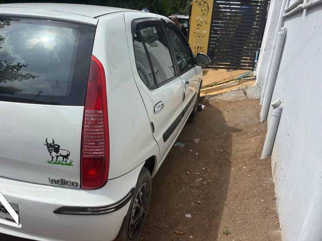 https://images10.gaadi.com/usedcar_image/4593898/original/processed_dbdbe784-515a-4cd1-bf1a-2d23ef47a127.jpeg?imwidth=6401