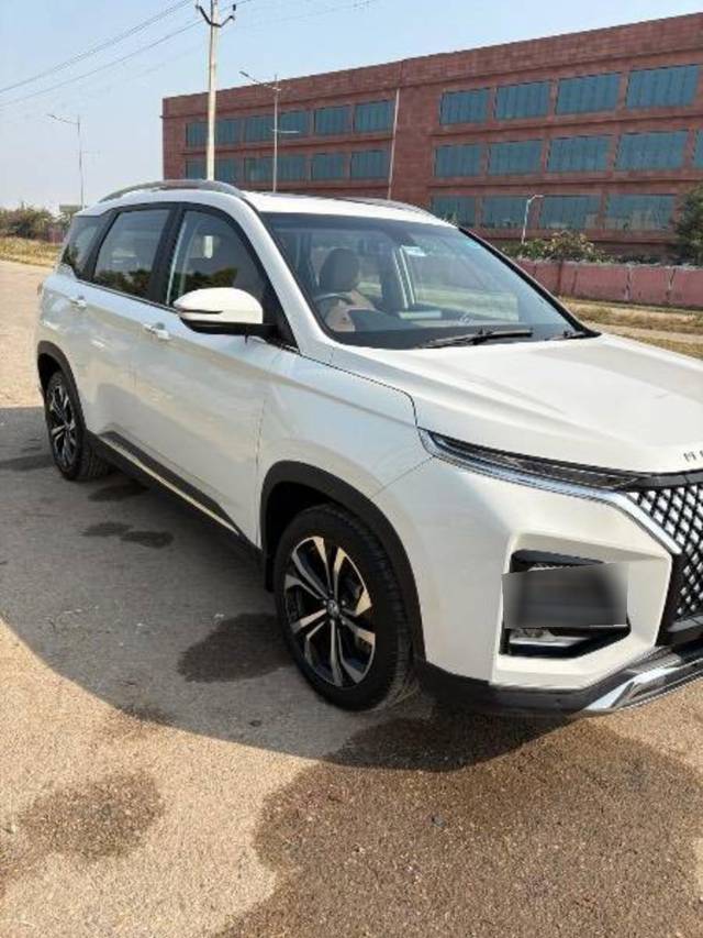 https://images10.gaadi.com/usedcar_image/4593913/original/processed_7b6f3424-defd-4864-95f5-1808429a8248.jpeg?imwidth=6400