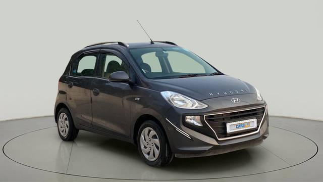 https://images10.gaadi.com/usedcar_image/4593916/original/912f2a0365c5eaef81abc66b99eaf1f6.jpg?imwidth=6400