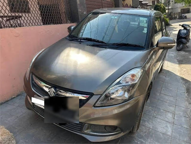https://images10.gaadi.com/usedcar_image/4593924/original/d2c4592f-1523-4717-ba28-8b7aa44a08b8.png?imwidth=6400